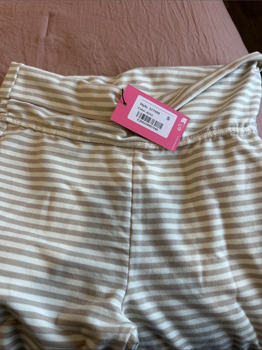 Edikted Kids Striped Pull-On Leggings in Beige and White